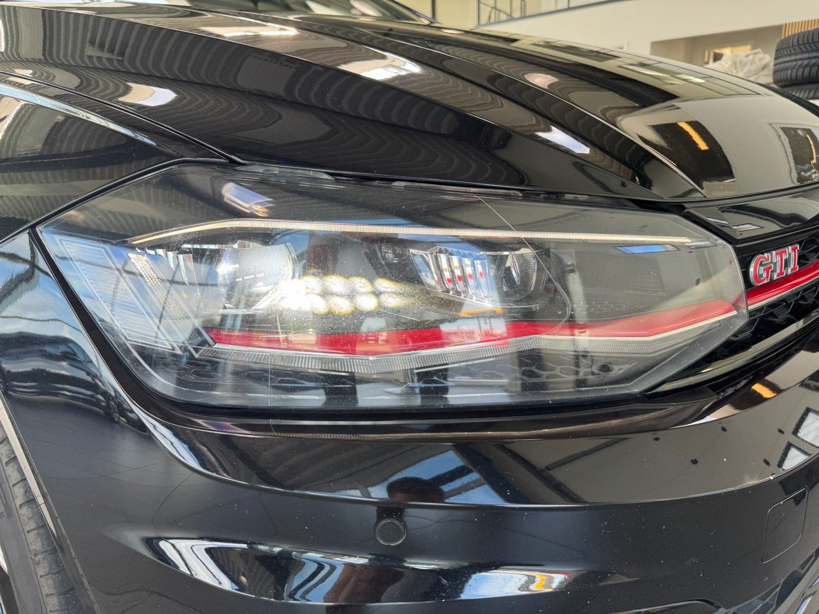Sort VW Polo fra 2020