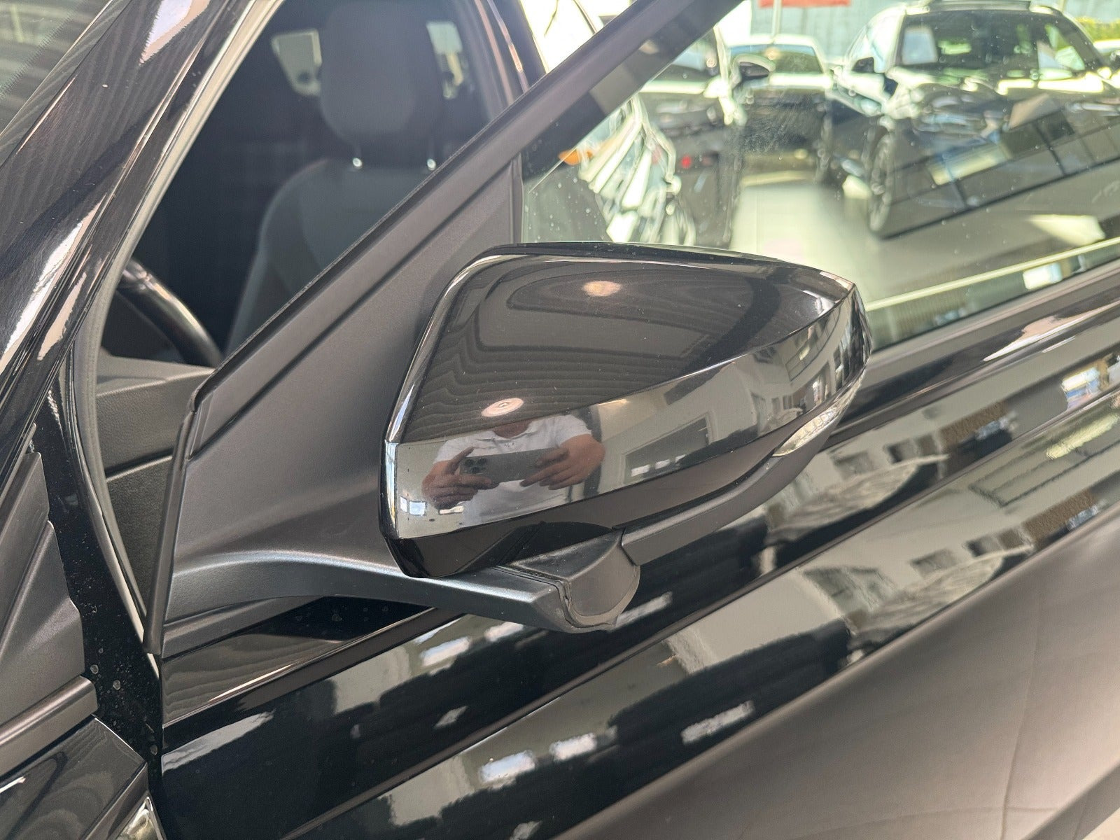 Sort VW Polo fra 2020