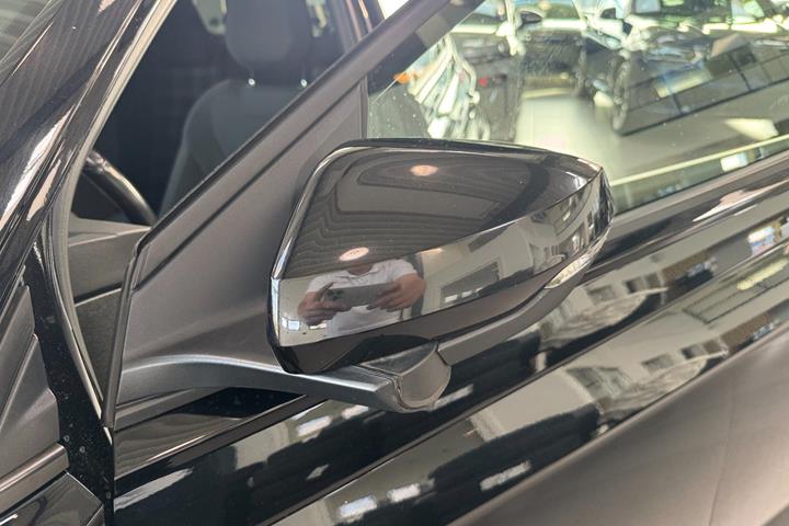 Sort VW Polo fra 2020