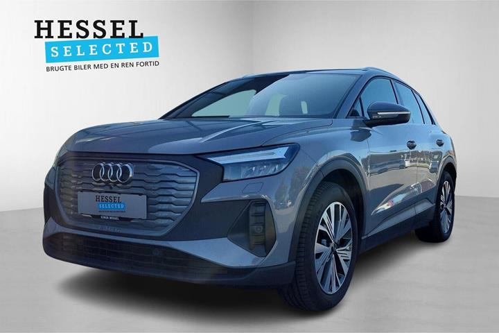 Grå Audi Q4 e-tron fra 2023
