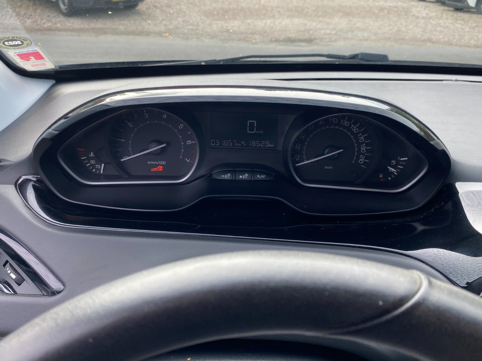 undefined Peugeot 208 fra 2017