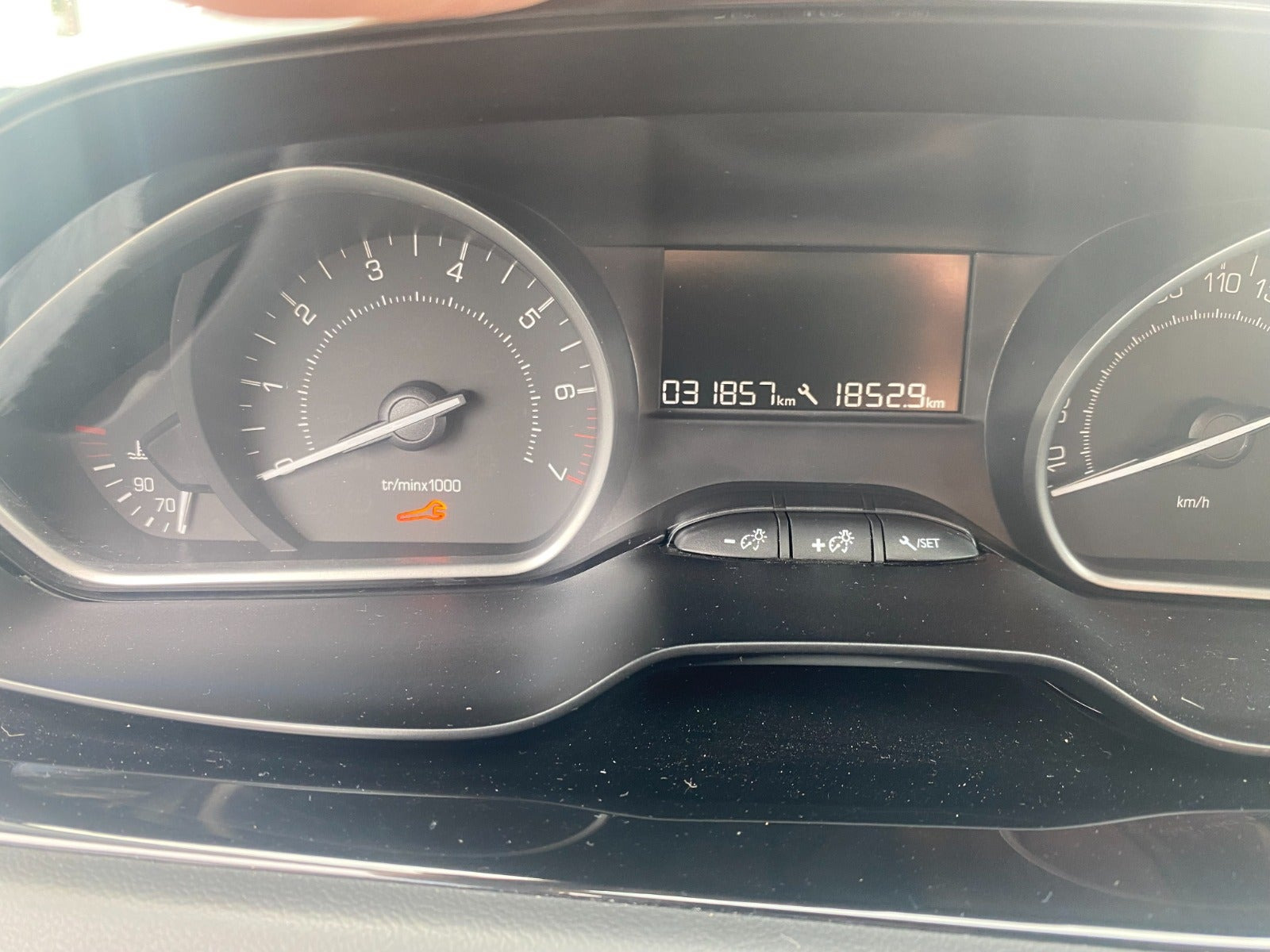 undefined Peugeot 208 fra 2017