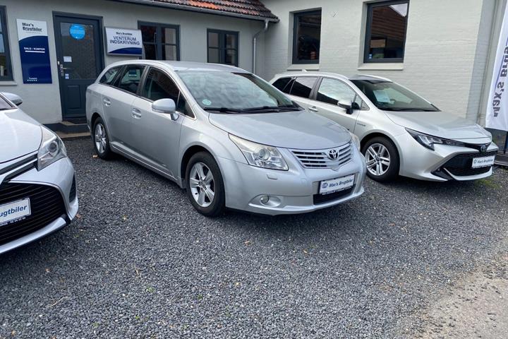undefined Toyota Avensis fra 2010