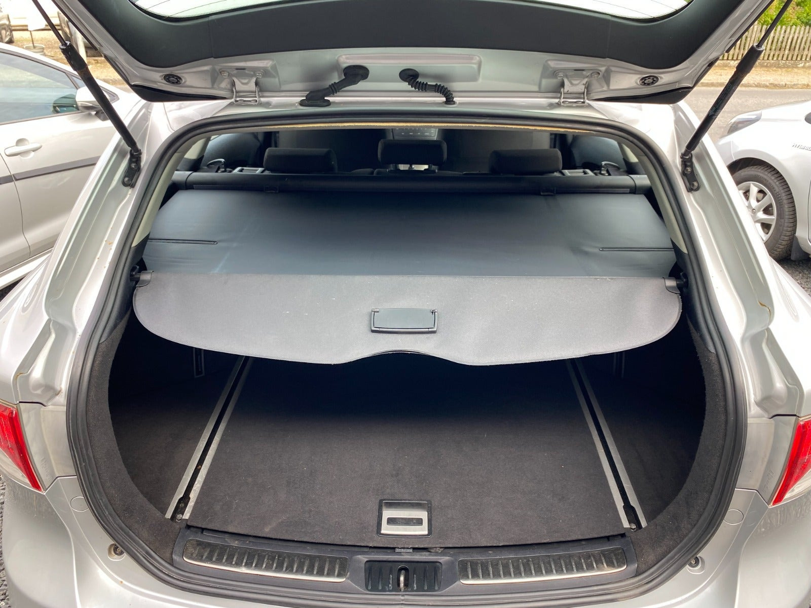undefined Toyota Avensis fra 2010