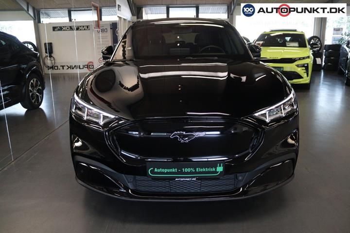 Sort Ford Mustang Mach-E fra 2023