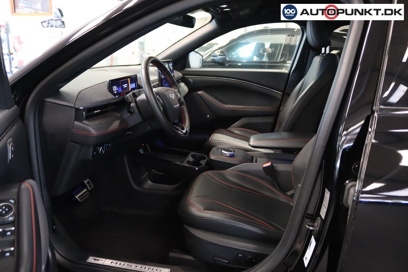 Sort Ford Mustang Mach-E fra 2023
