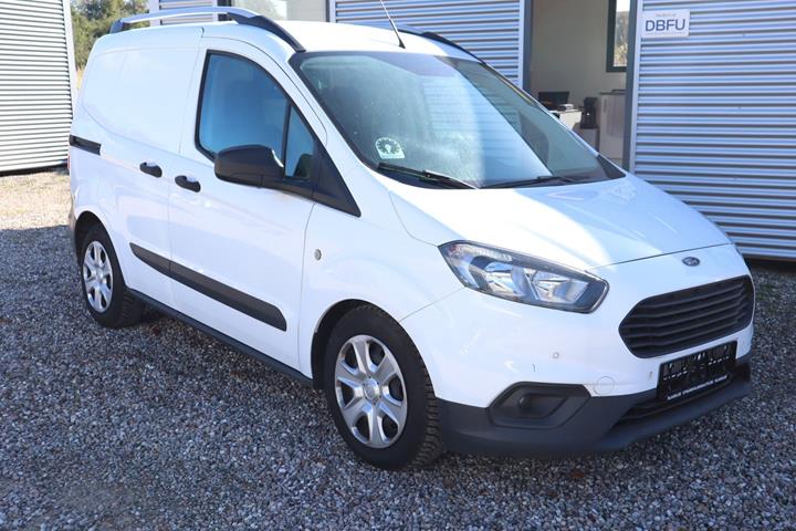 Hvid Ford Transit Courier fra 2020