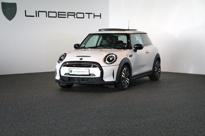 Hvid Mini Cooper SE fra 2023