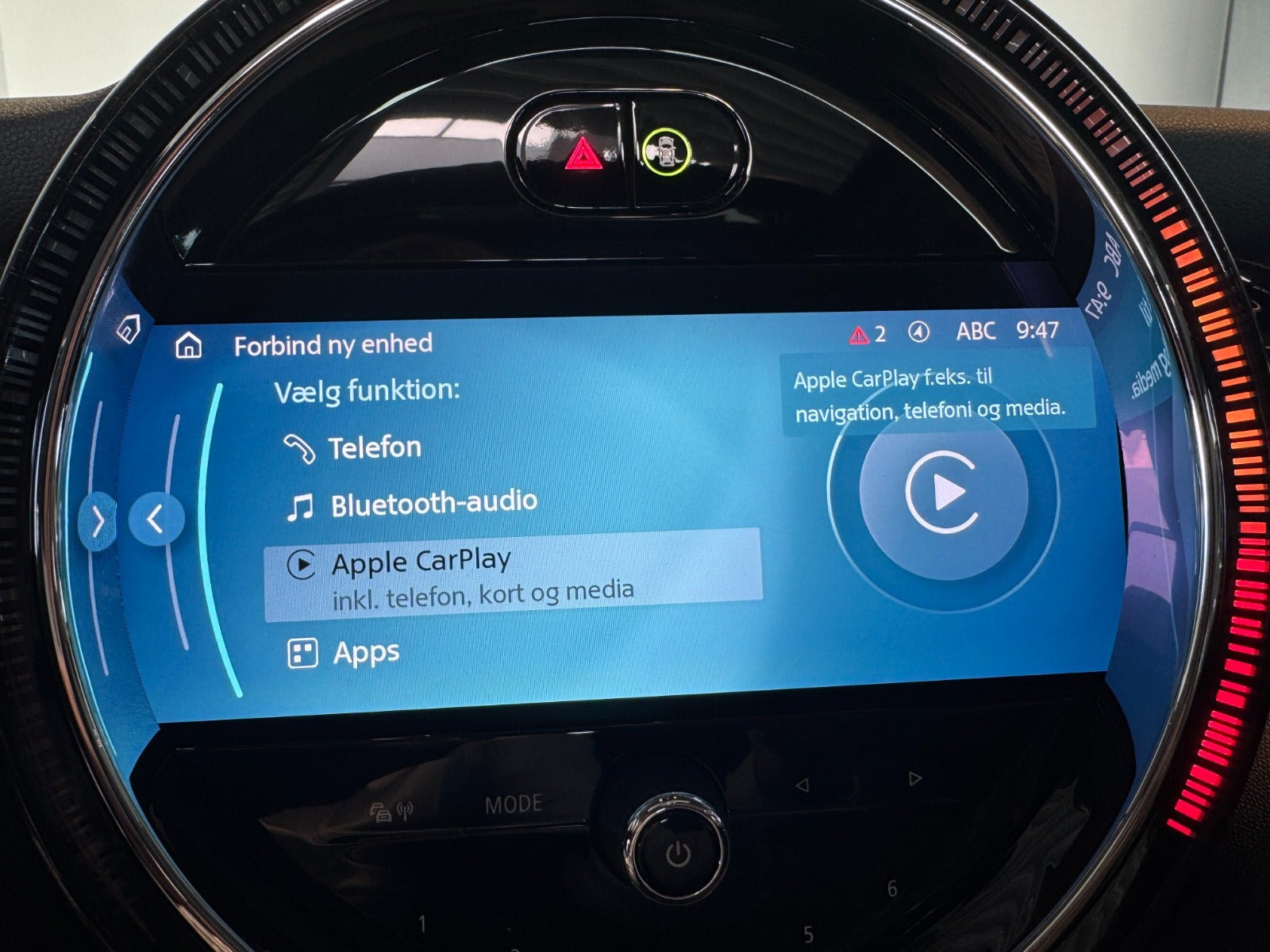 Hvid Mini Cooper SE fra 2023