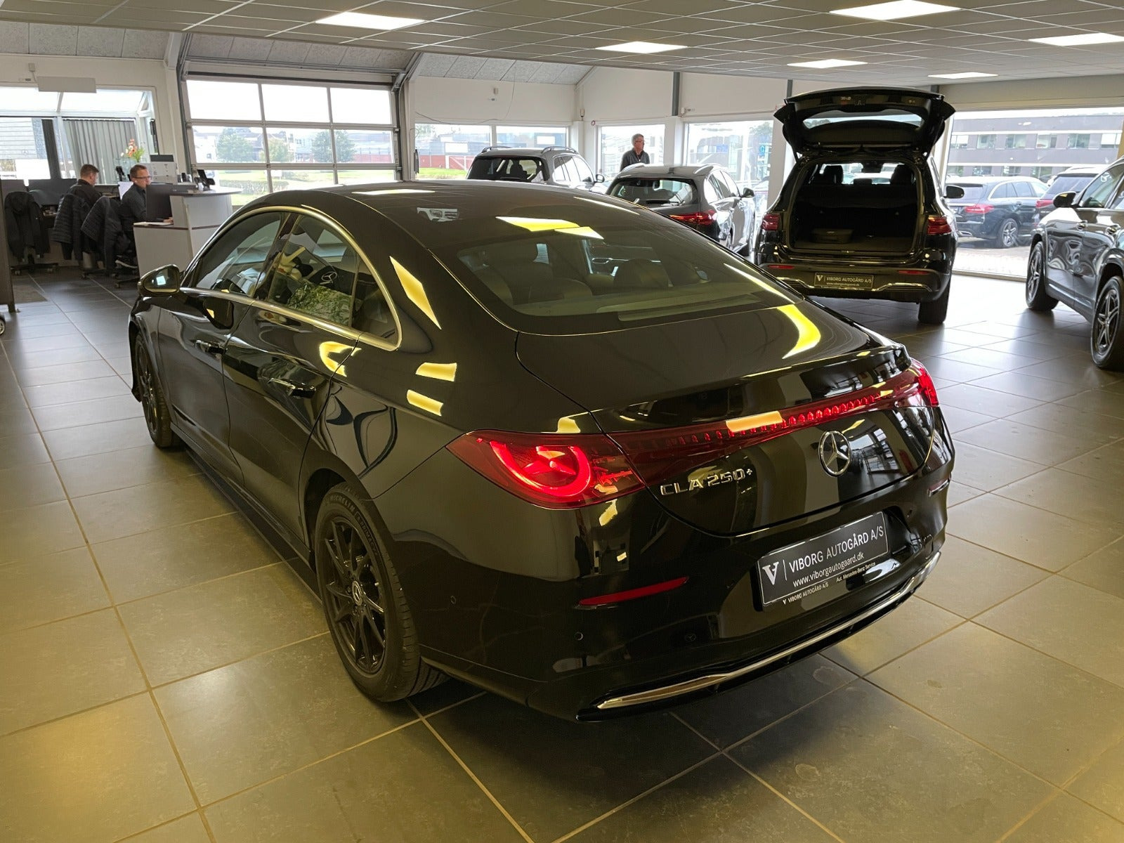 Sort Mercedes CLA250+ fra 2025