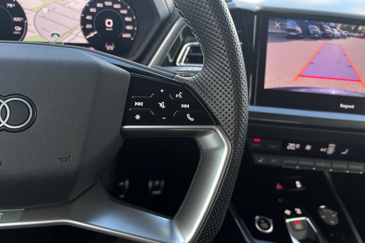 Lilla Audi Q4 e-tron fra 2025