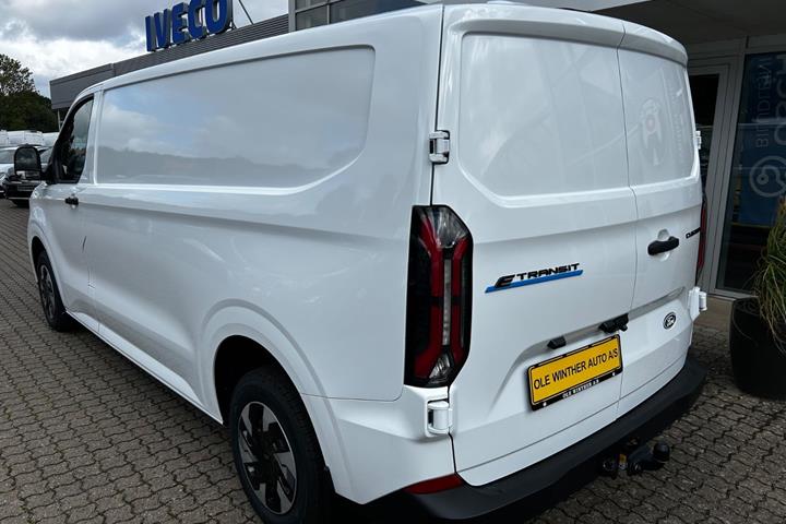 Hvid Ford E-Transit Custom 340 L2 fra 2026