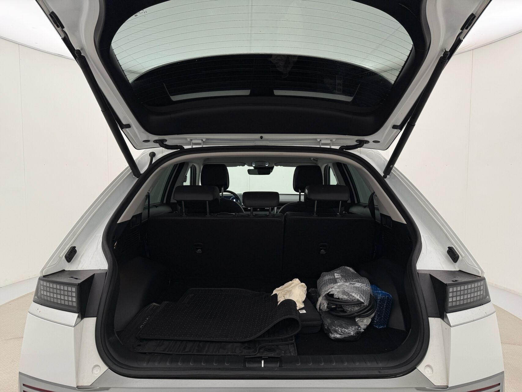 Hvid Hyundai Ioniq 5 fra 2023