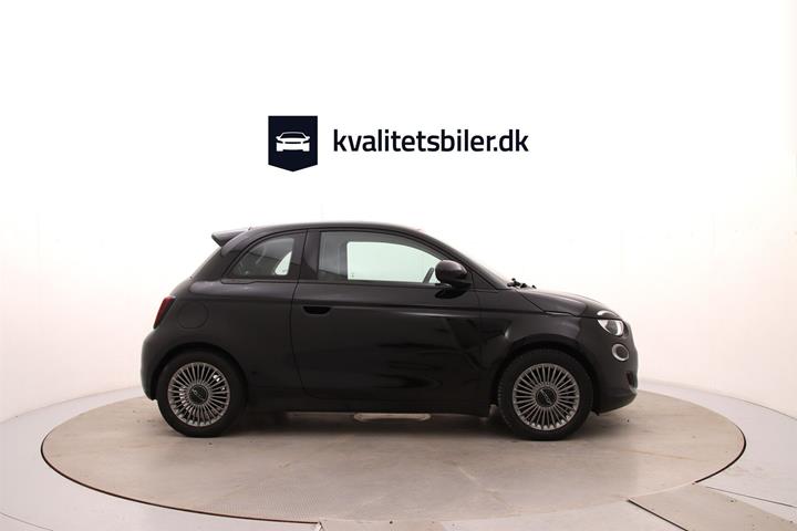 Sort Fiat 500e fra 2022