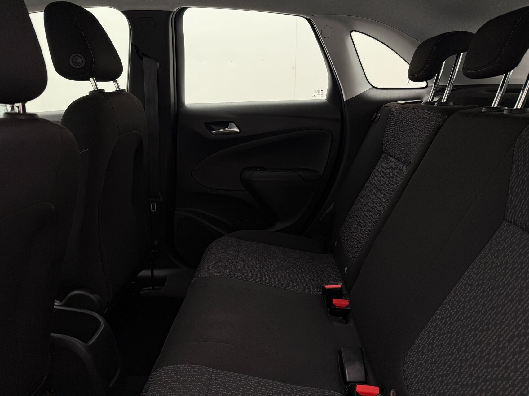 Sort Opel Crossland X fra 2020
