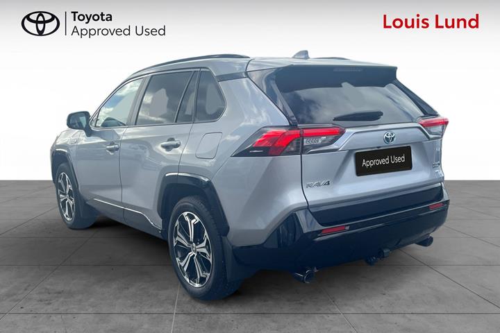 Sølv Toyota RAV4 Plug-in fra 2021