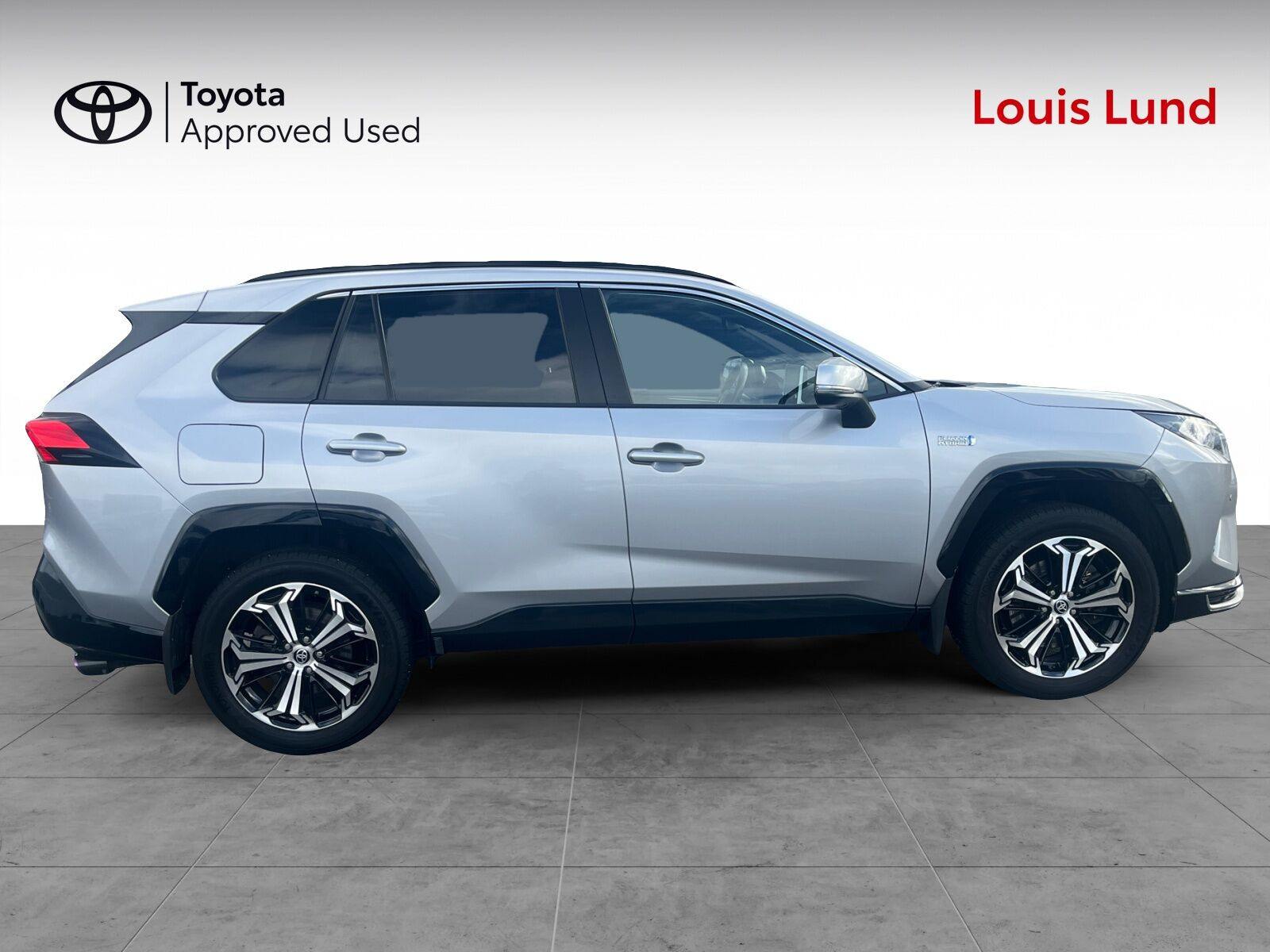 Sølv Toyota RAV4 Plug-in fra 2021
