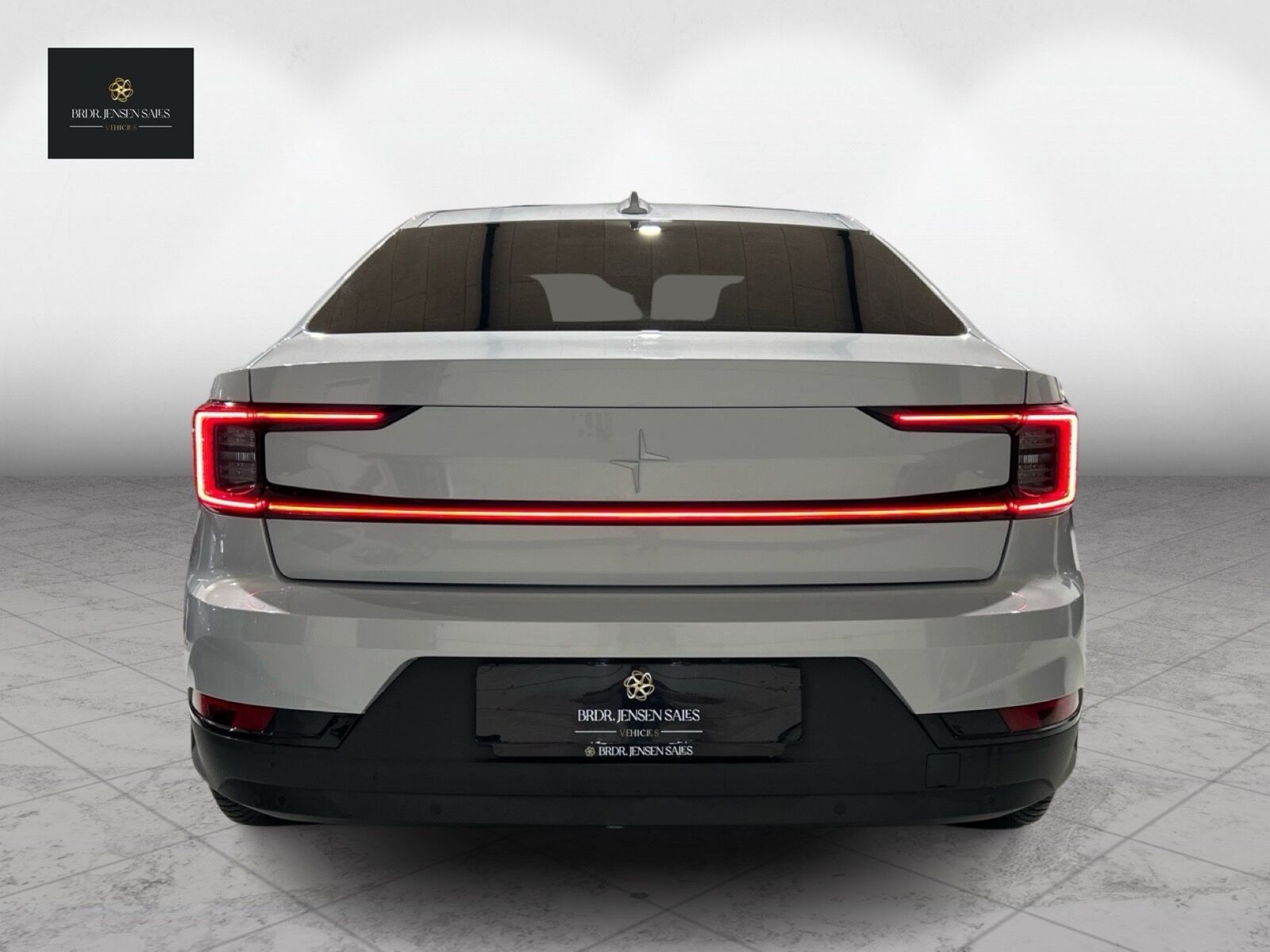Grå Polestar 2 fra 2023