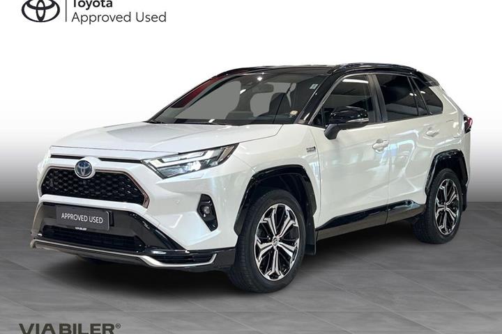 Hvid Toyota RAV4 Plug-in fra 2022