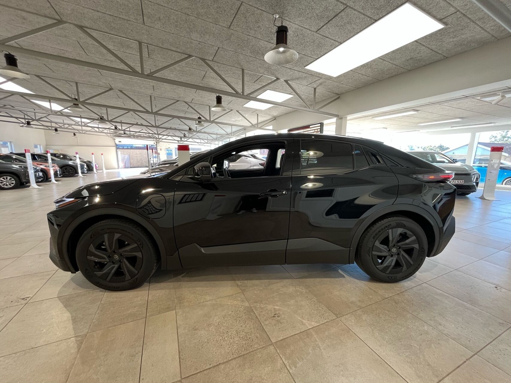 Sort Toyota Toyota C-HR+ fra 2026