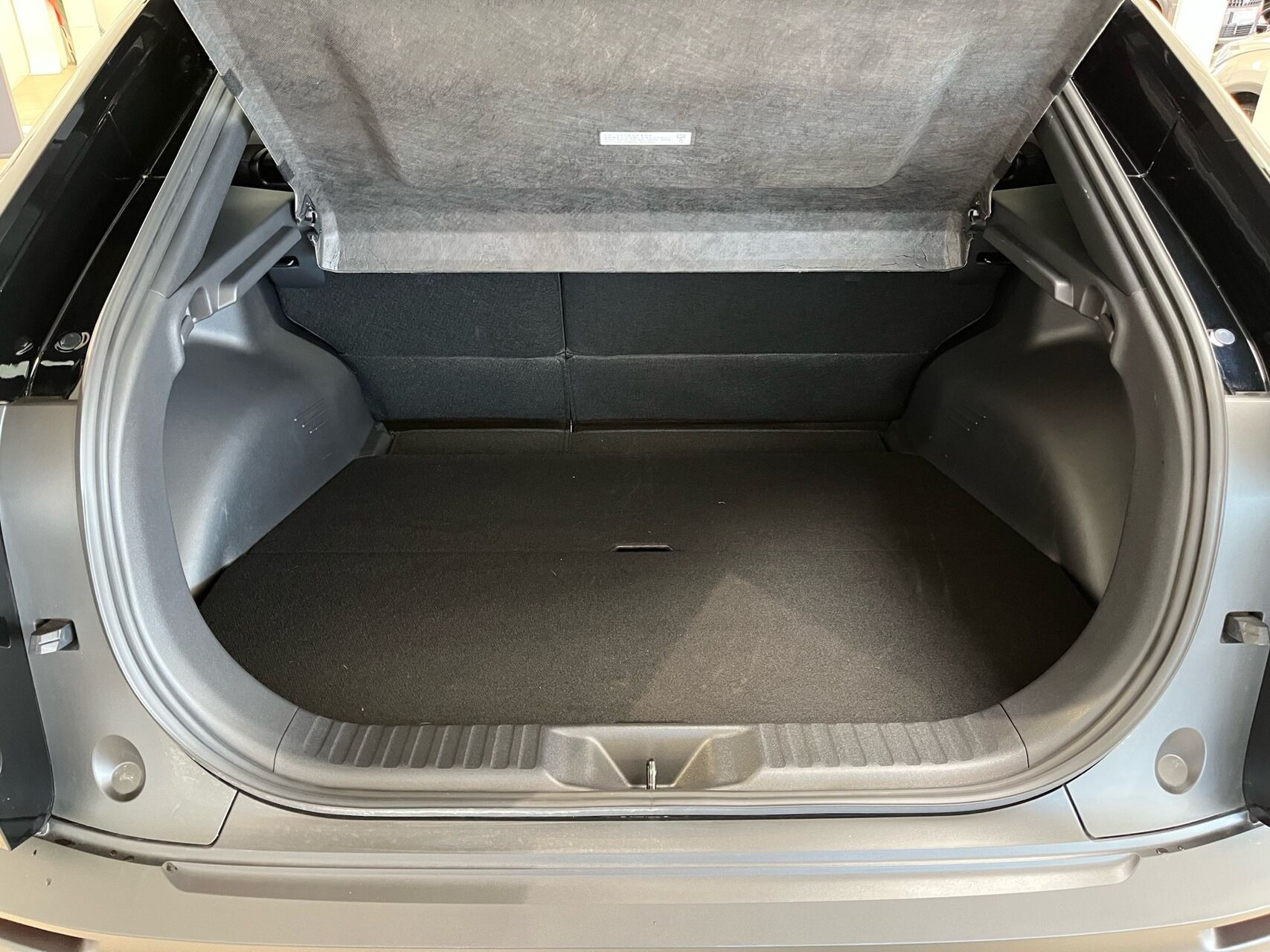 Sort Toyota Toyota C-HR+ fra 2026