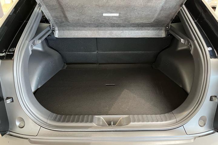Sort Toyota Toyota C-HR+ fra 2026