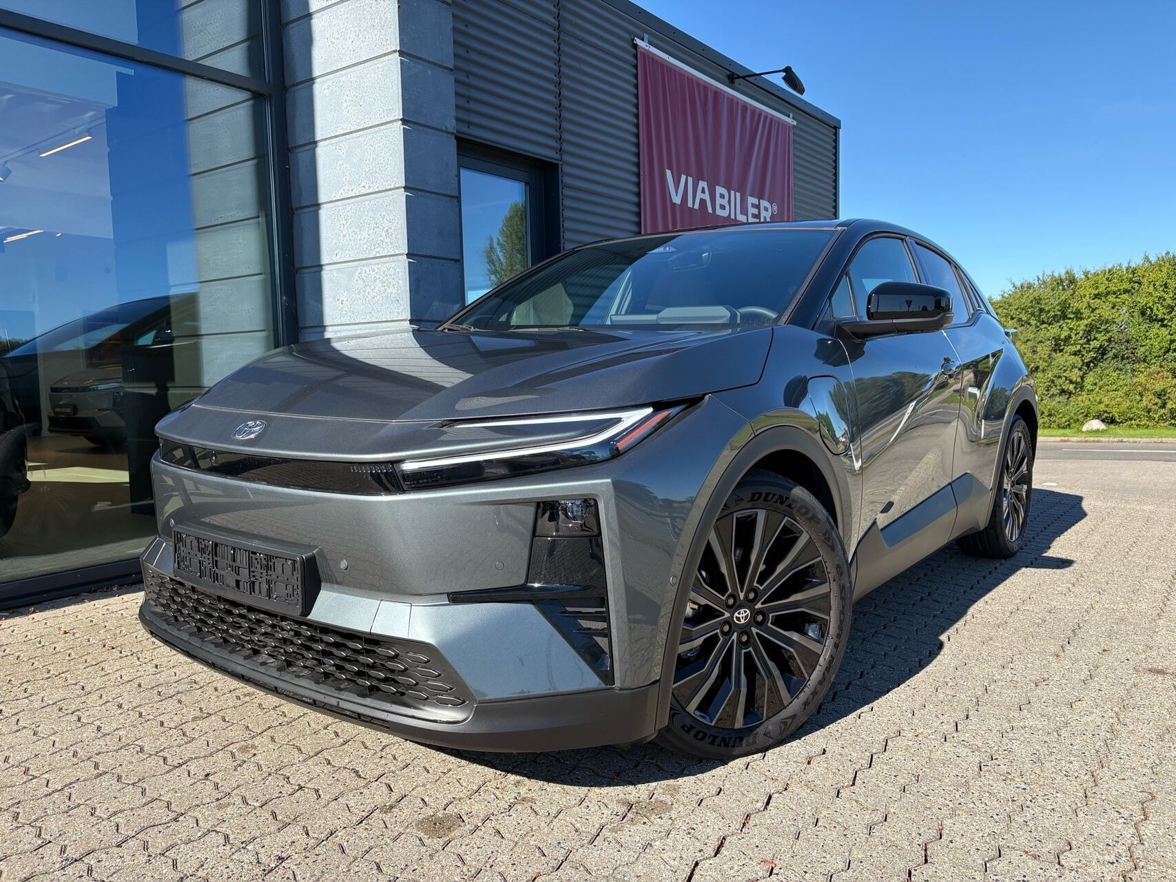 Toyota C-HR+ EL Executive Panorama AWD 343HK 5d Aut.
