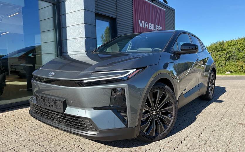 Toyota C-HR+ EL Executive Panorama AWD 343HK 5d Aut.