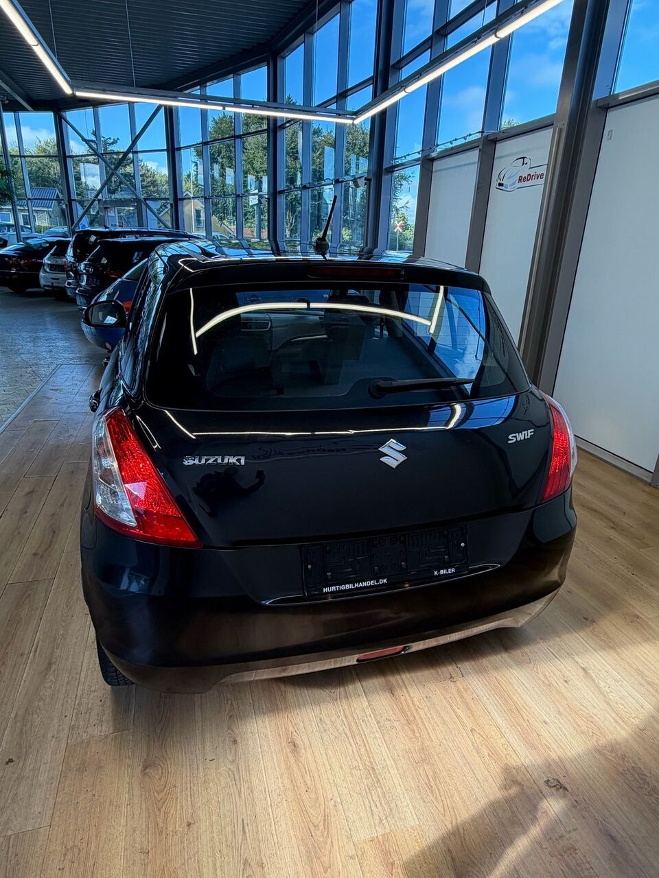 Sort Suzuki Swift fra 2011
