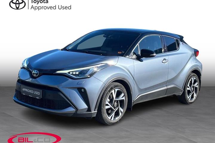 Grå Toyota C-HR fra 2022