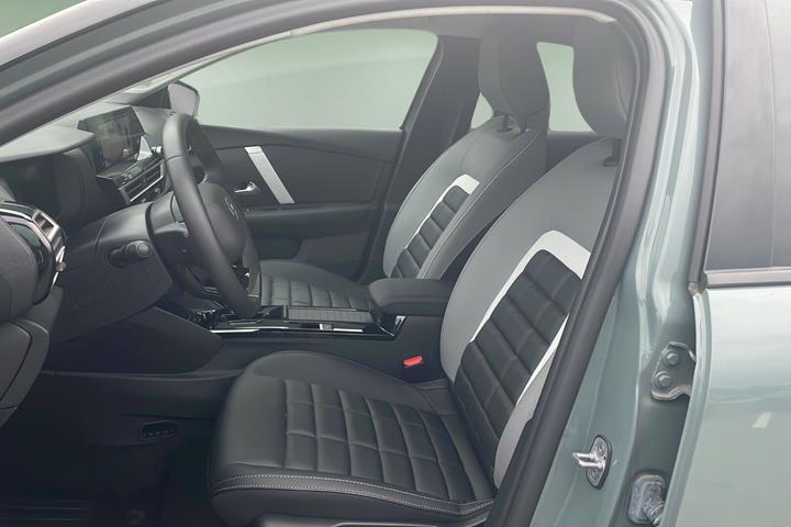 Grøn Citroën ë-C4 fra 2025