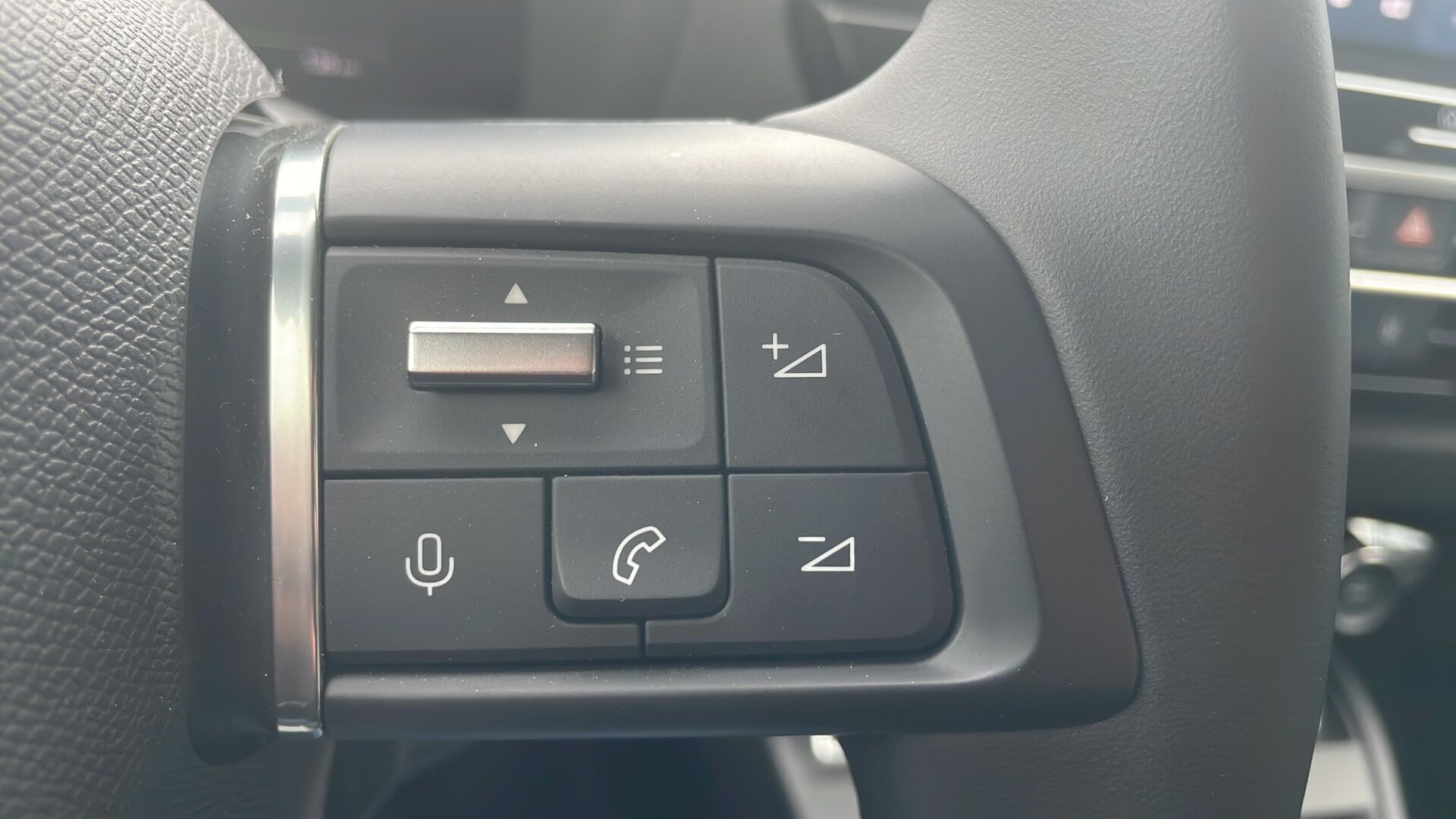 Grøn Citroën ë-C4 fra 2025