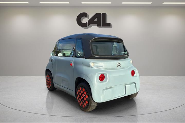 Blå Citroën Ami fra 2022