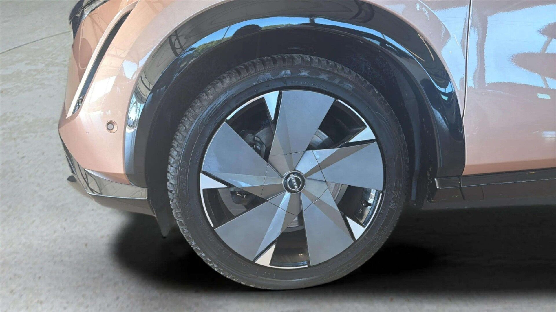 Kobber Nissan Ariya fra 2024