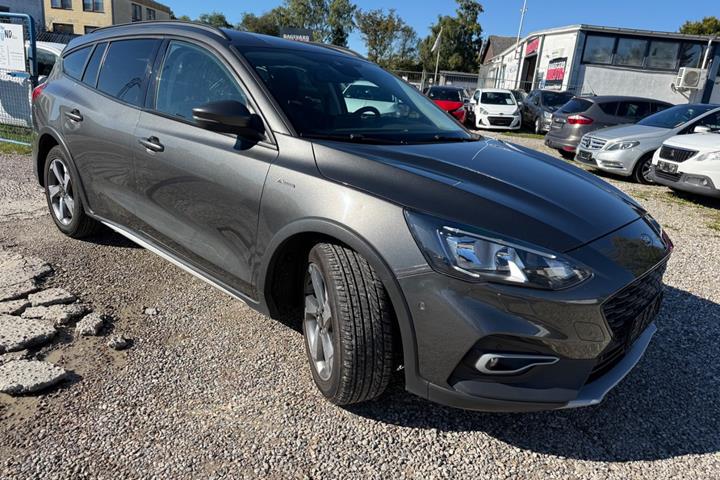 Grå Ford Focus fra 2019