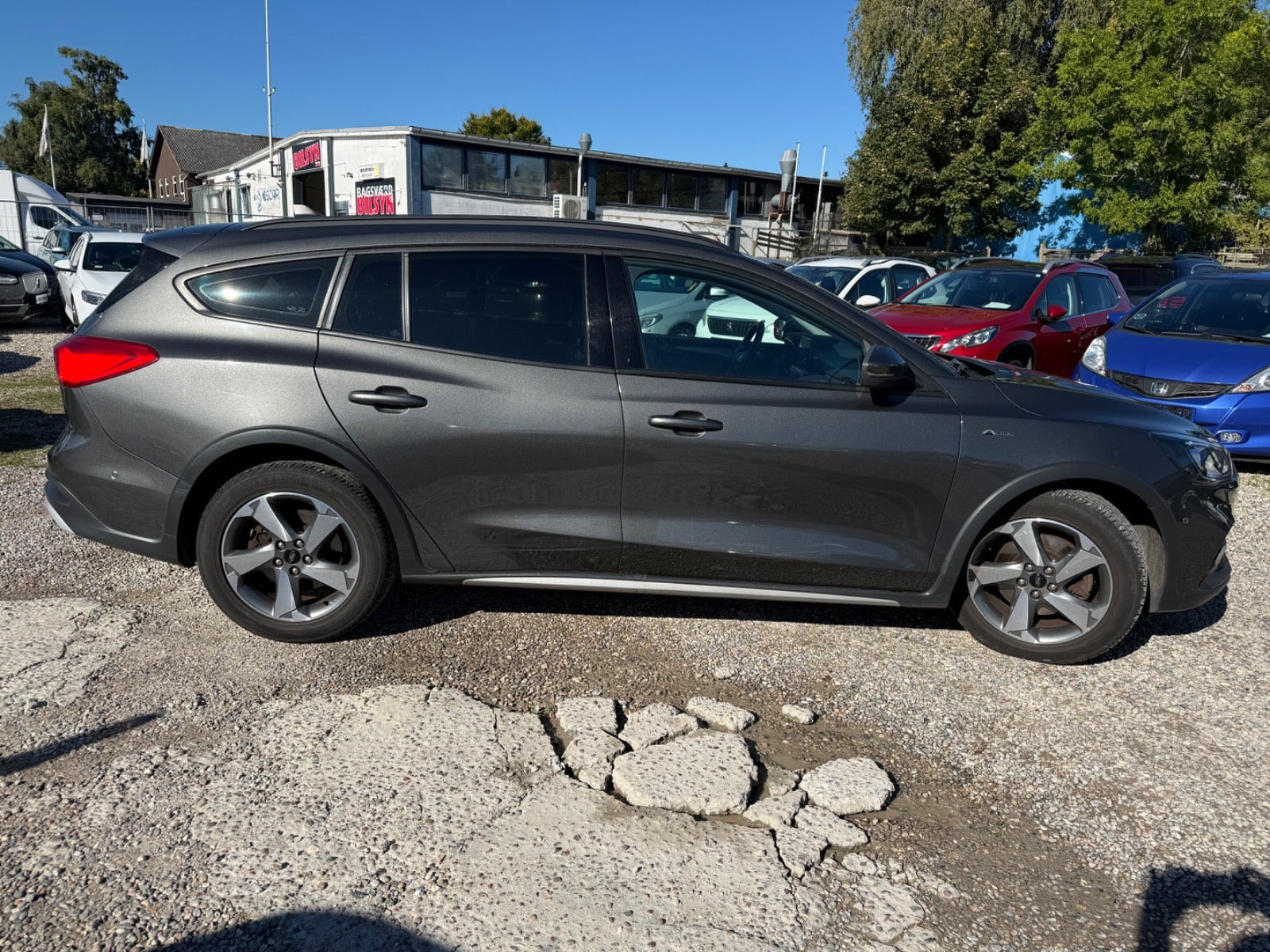 Grå Ford Focus fra 2019
