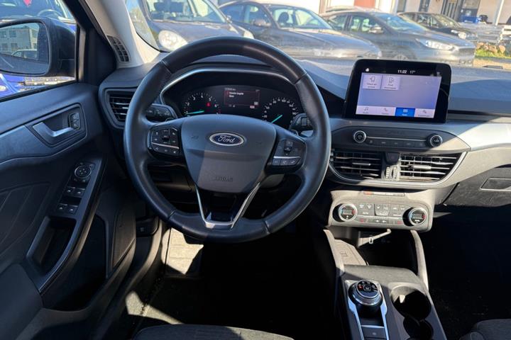 Grå Ford Focus fra 2019