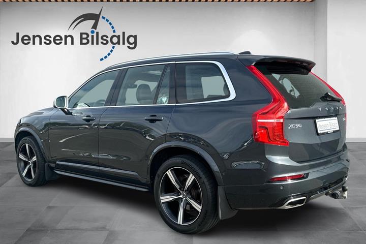 Grå Volvo XC90 fra 2019