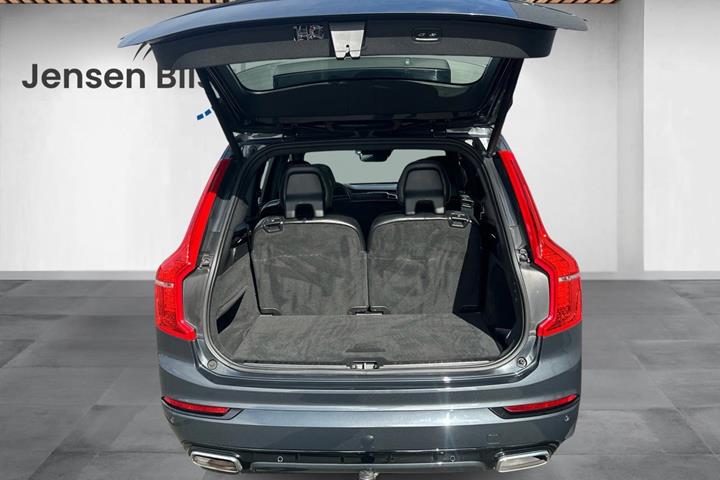Grå Volvo XC90 fra 2019