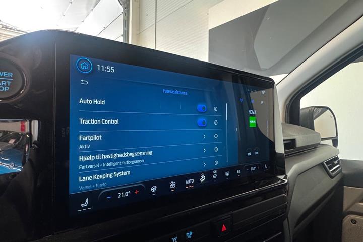 Grå Ford Tourneo Custom 340 L2 fra 2025