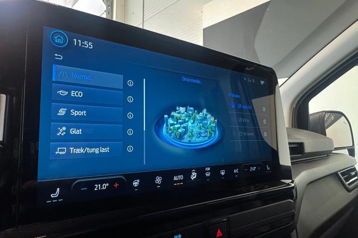 Grå Ford Tourneo Custom 340 L2 fra 2025