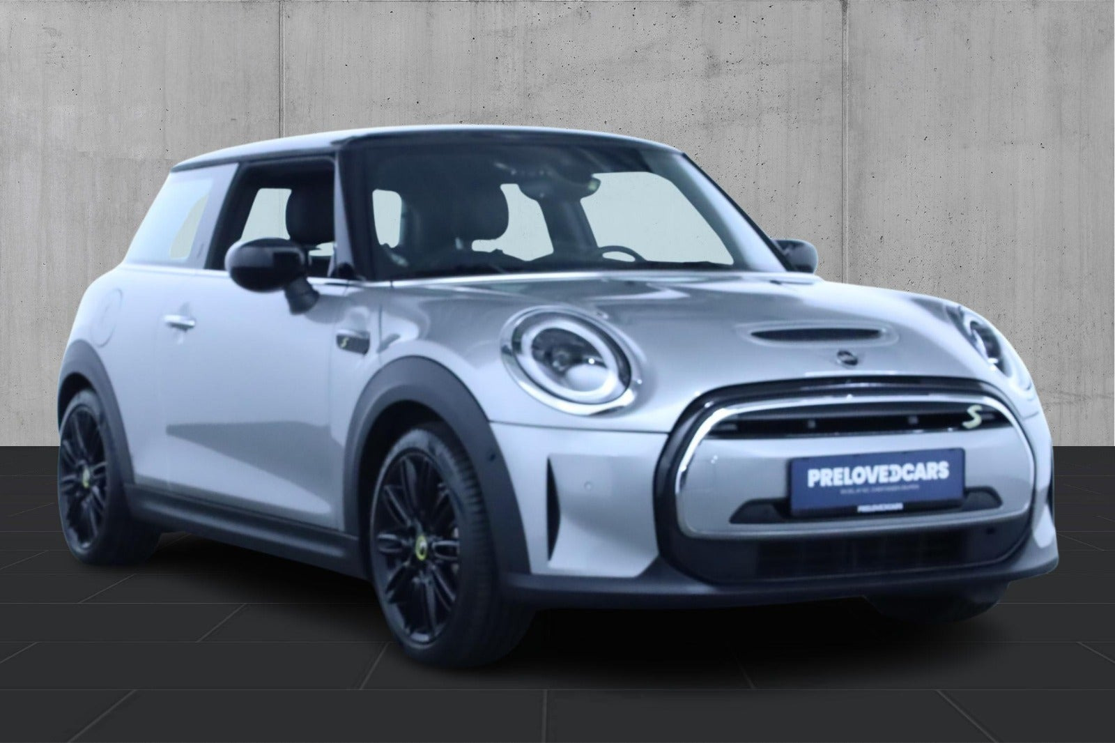 Sølv Mini Cooper SE fra 2023