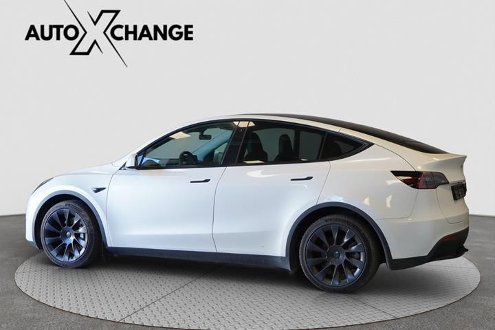 undefined Tesla Model Y fra 2023