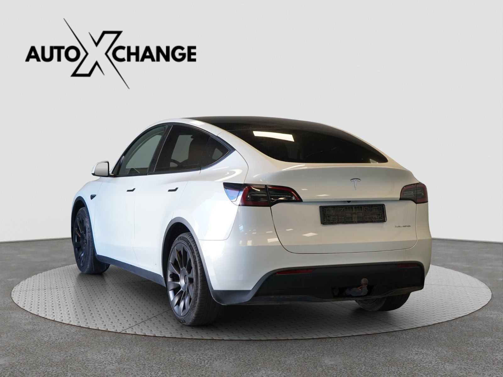 undefined Tesla Model Y fra 2023