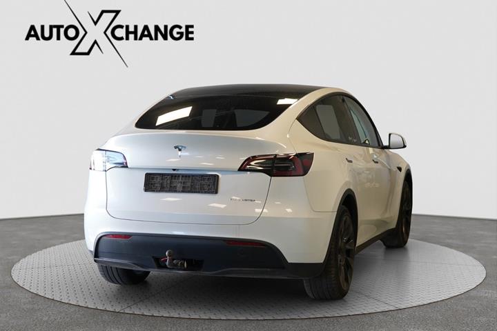 undefined Tesla Model Y fra 2023