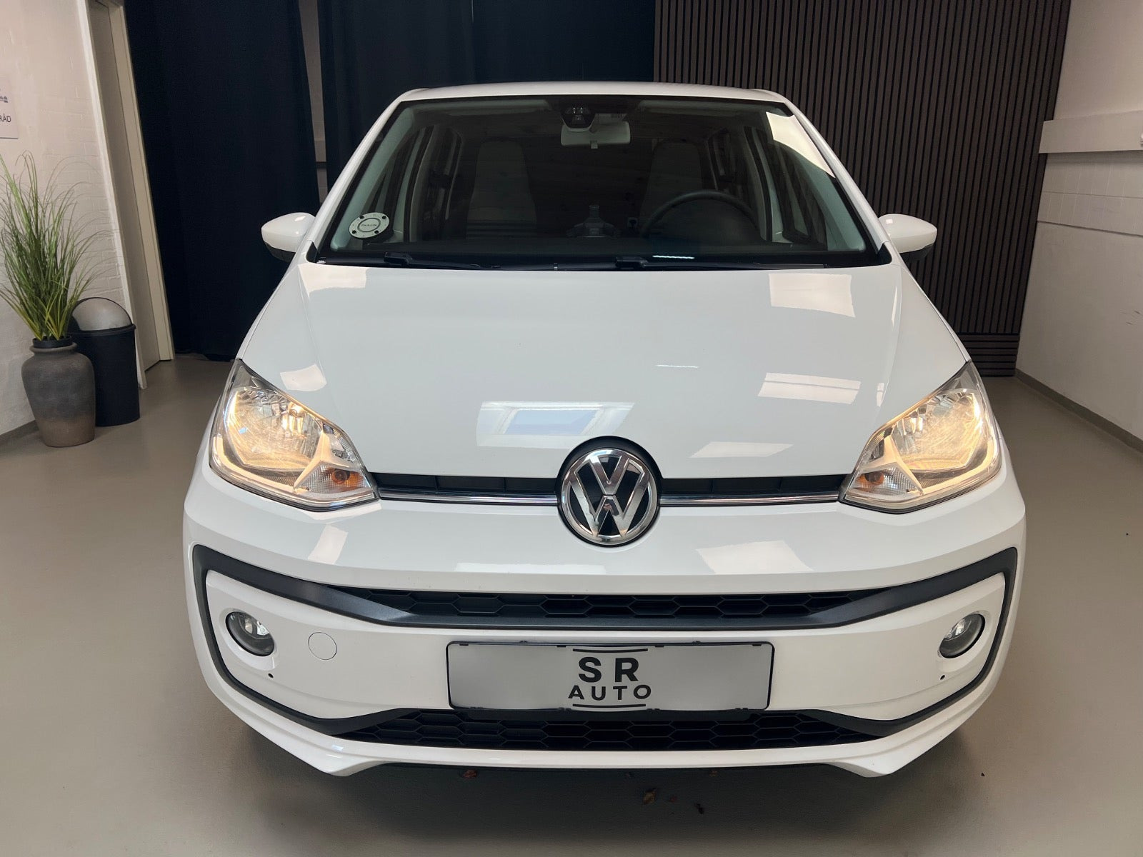 Hvid VW UP! fra 2018