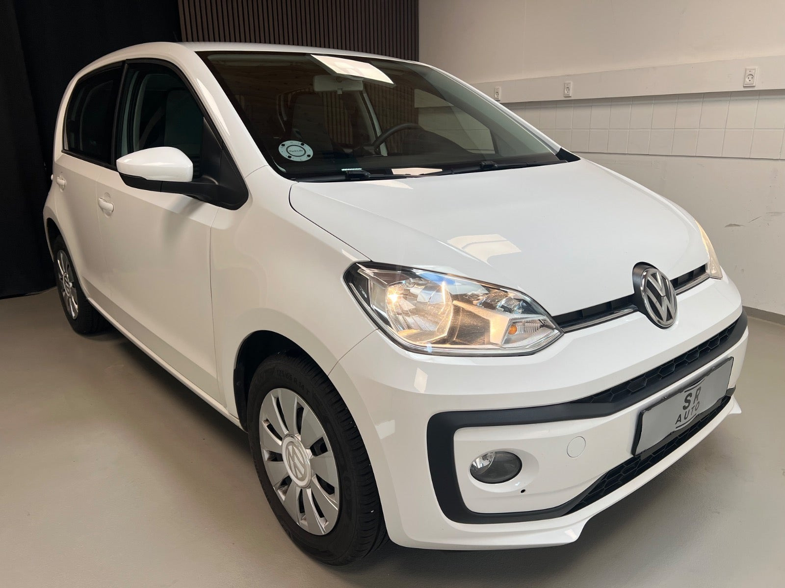 Hvid VW UP! fra 2018