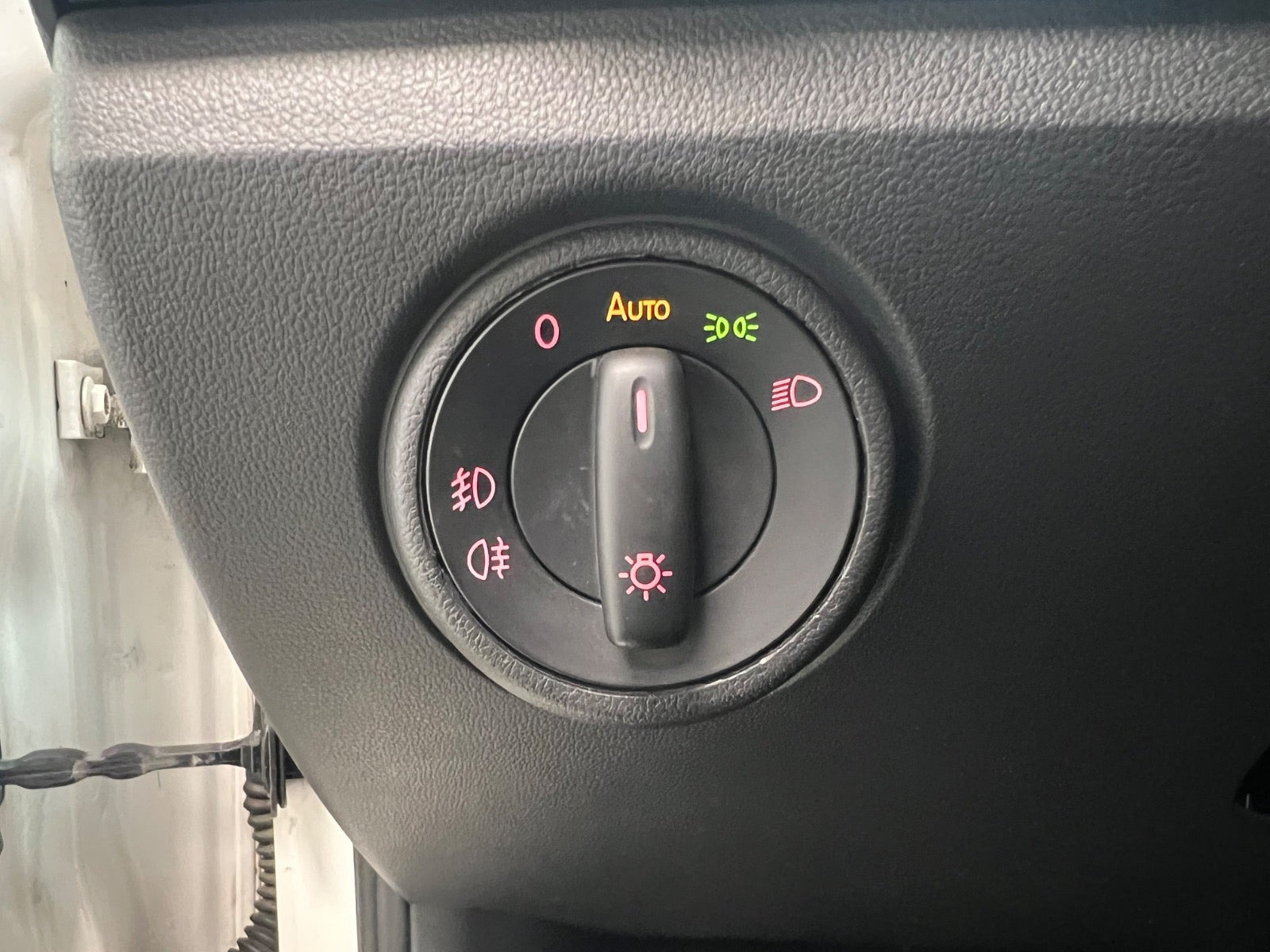 Hvid VW UP! fra 2018