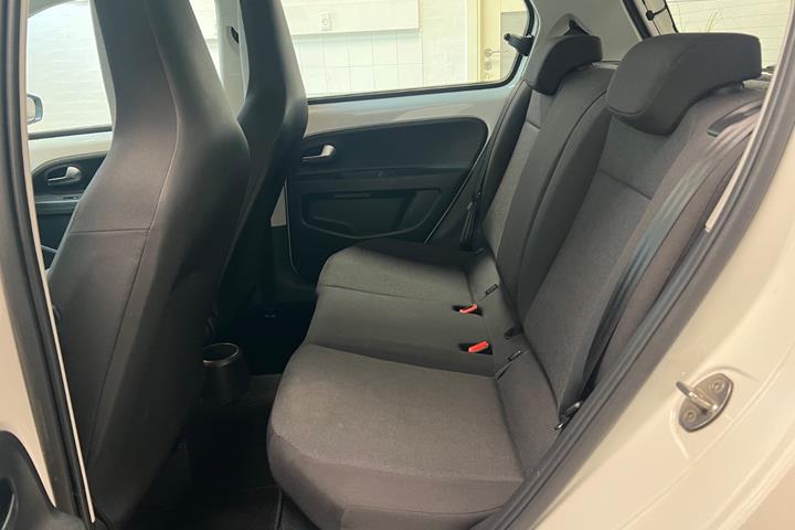 Hvid VW UP! fra 2018