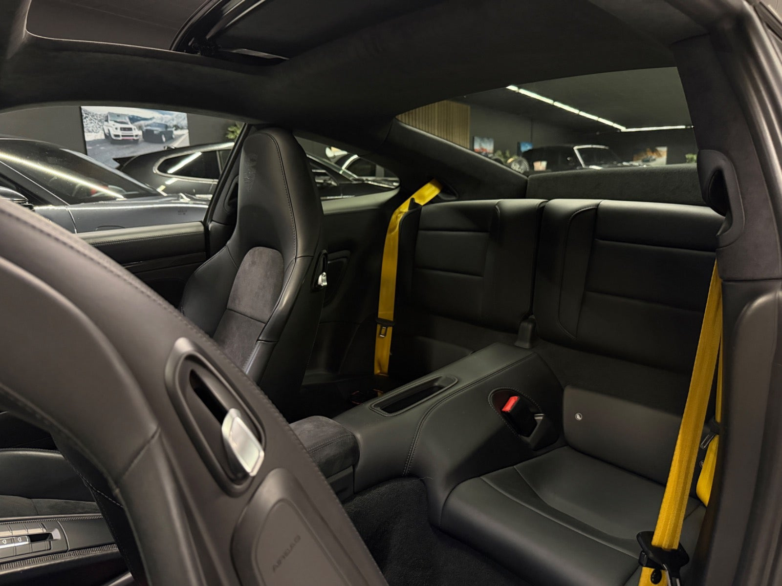 Grøn Porsche 911 Turbo S fra 2017